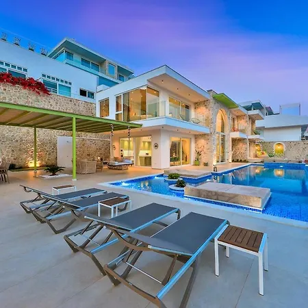 Calikusu Magnificent Ultraluxury Villa
