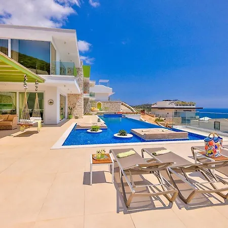 Calikusu Magnificent Ultraluxury Villa *