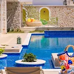 فيلة Calikusu Magnificent Ultraluxury *